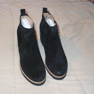 Women's SOFFT Black Suede Wedge Booties - Size  9.5 M